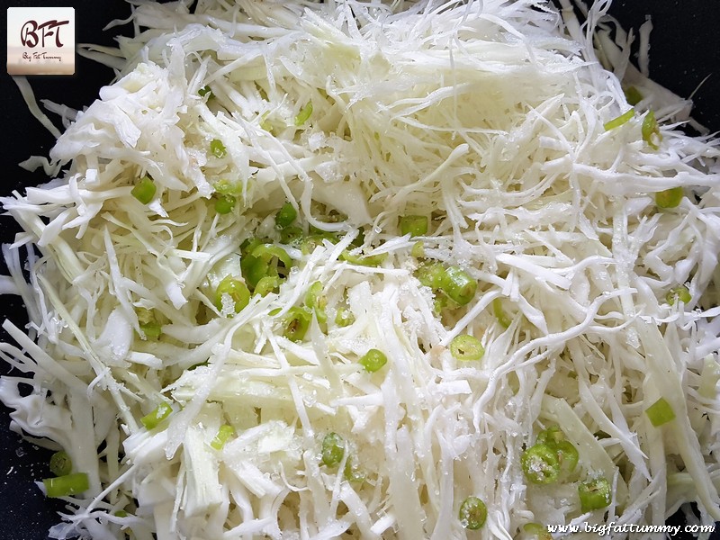 Preparation of Goan Cabbage Foogath