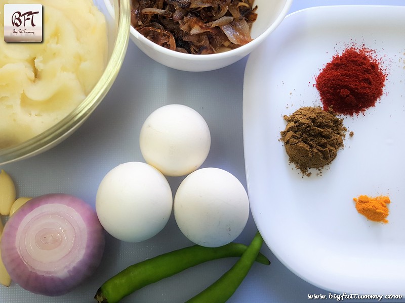 Preparation of Bengali Dimer Chops (Egg Potato Chop)