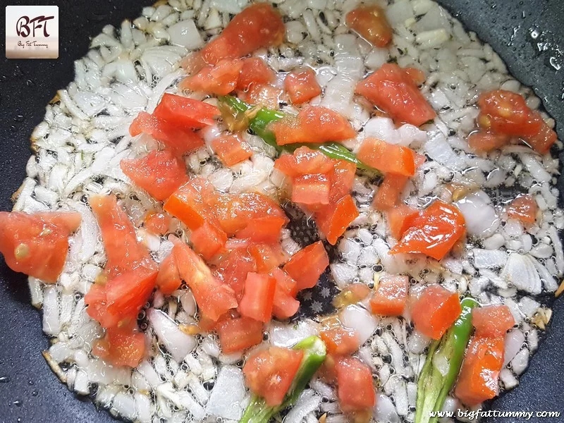 Preparation of Goan Prawn Okra / Ladyfinger Curry