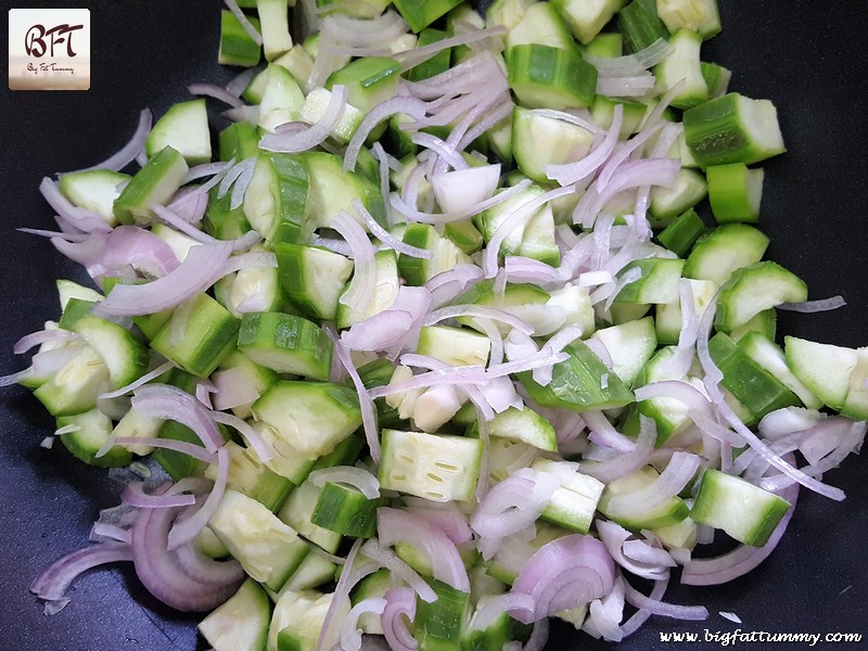 Preparation of Prawns and Ridge Gourd