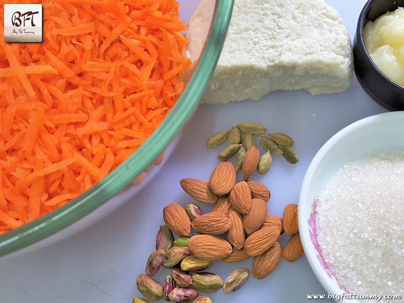 Preparation of Jhatpat Carrot Halva