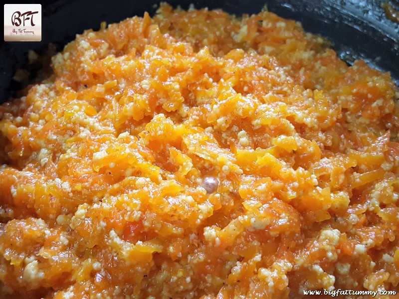 Preparation of Jhatpat Carrot Halva