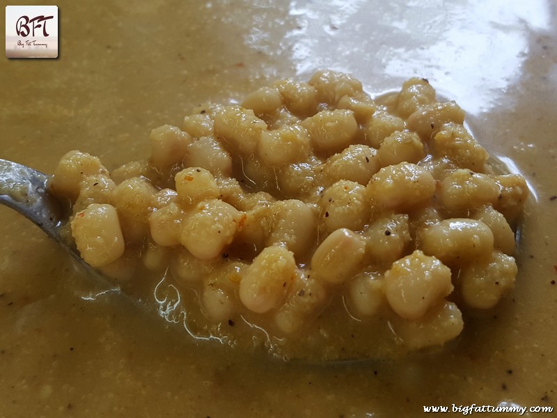 Making of Alsande Tonak (Cow Pea) - Goan Recipe