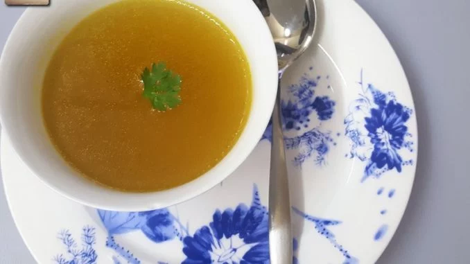 Caldo De Galinha - Goan Chicken Broth / Soup