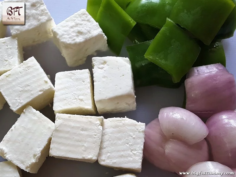 Making of Paneer Tikka Tava Se