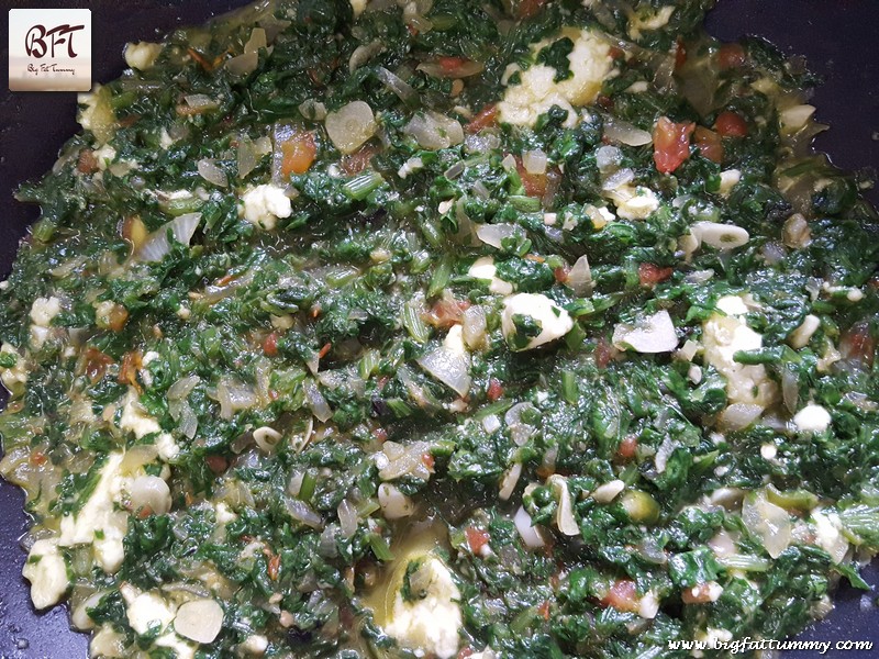 Preparation of Palak Paneer ka Milan