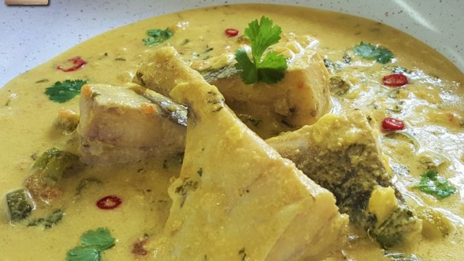 Pomfret in a Creamy Coconut Sauce