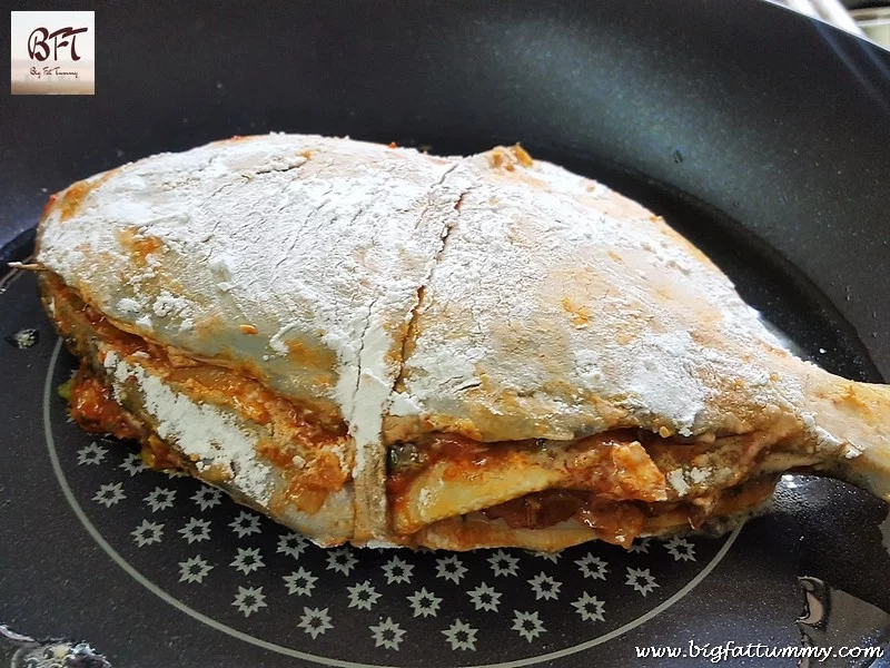 Making of Pomfret stuffed with Goan Prawn Recheio