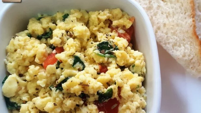 Scrambled Eggs with Spinach