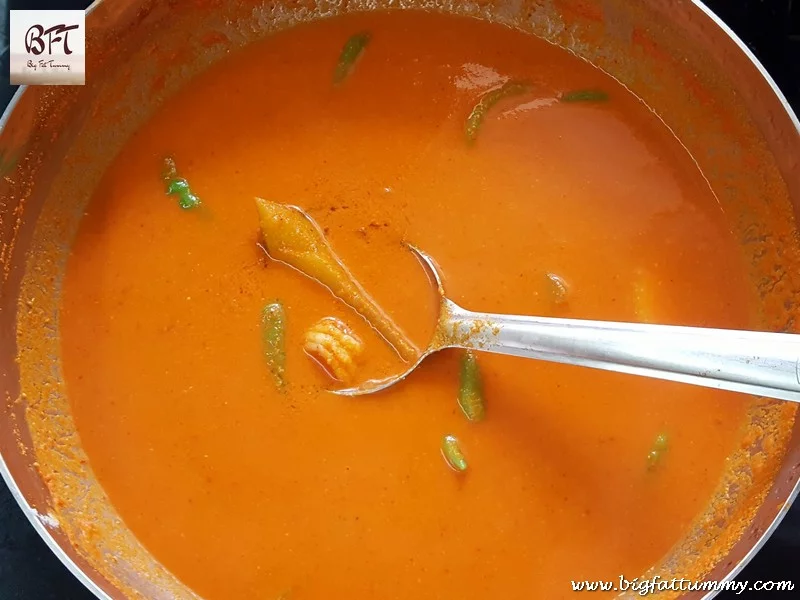 Preparation of Prawn and Raw Mango Curry
