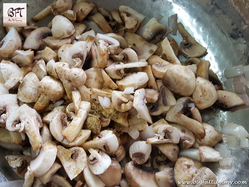 Preparation of Mushroom Xacuti