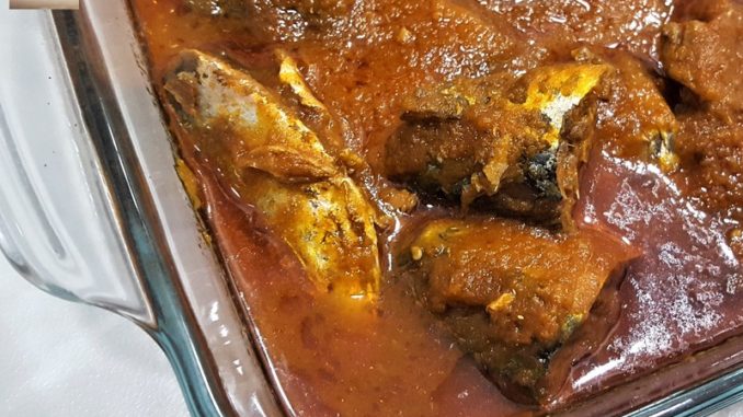 Mackerels in Tomato 05