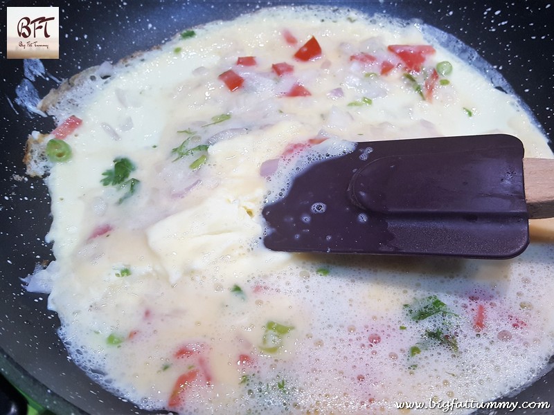 Making of Masala Cheese Omelette