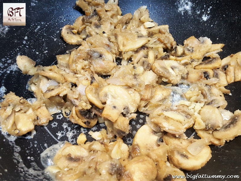 Preparation of Pasta in Mushroom Pepper Sauce