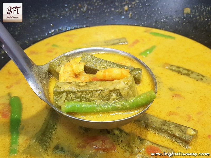 Preparation of Prawn Ladyfinger Caldinho Curry