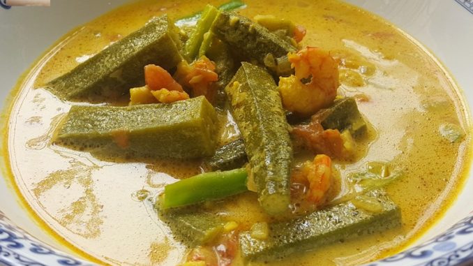 Prawn Ladyfinger Caldinho 09 Prawn Ladyfinger Caldinho Curry