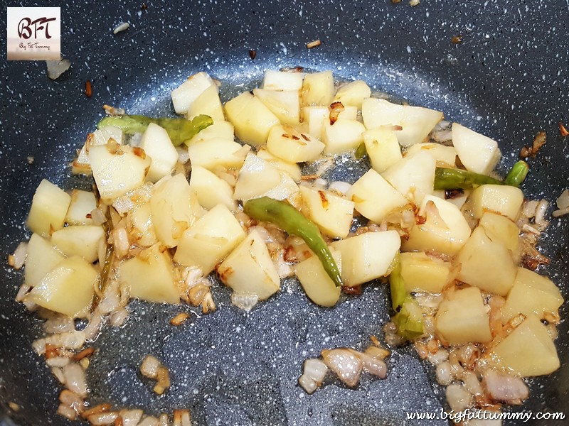 Preparation of Prawn and Potato Curry