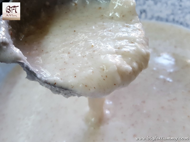 Making of Koiloreos / Goan Rice Bread (without egg)