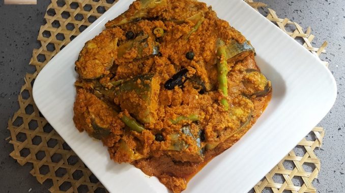 Bangde Sukhem (Dry preparation of mackerel with coconut)