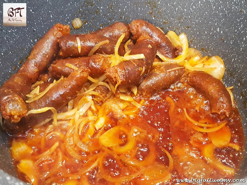 Preparation of Goan Chorizo Masala Curry