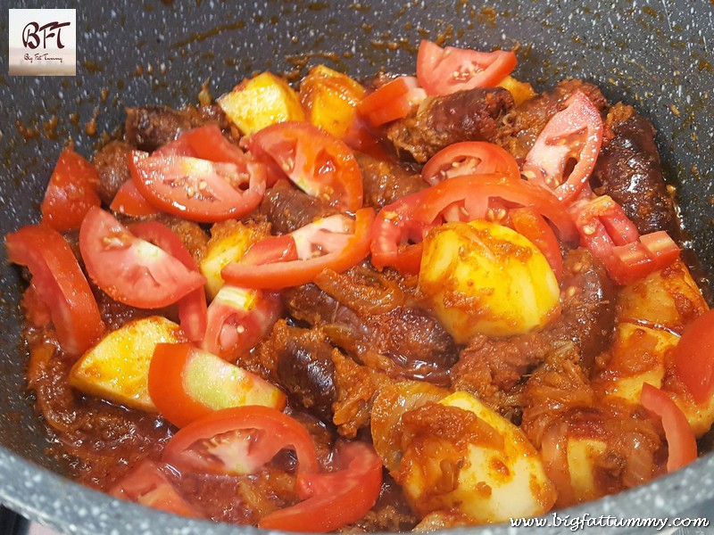 Preparation of Goan Chorizo Masala Curry