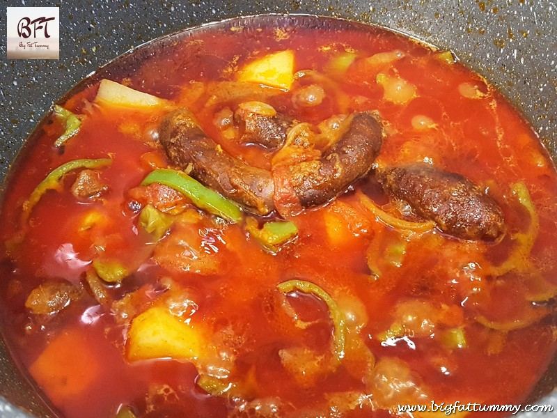 Preparation of Goan Chorizo Masala Curry