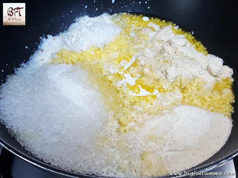 Preparation of Rawa Cashewnut Coconut Doce (semolina sweet)