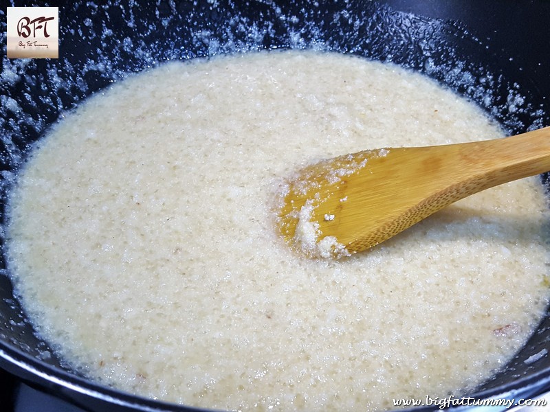 Preparation of Rawa Cashewnut Coconut Doce (semolina sweet)