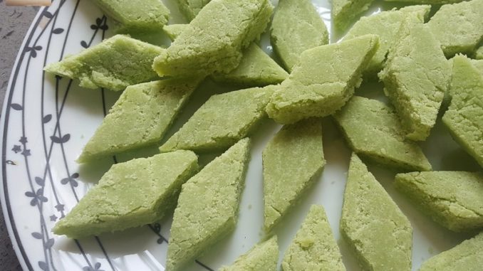 Rawa Cashewnut Doce 13 Rawa Cashewnut Coconut Doce (semolina sweet)