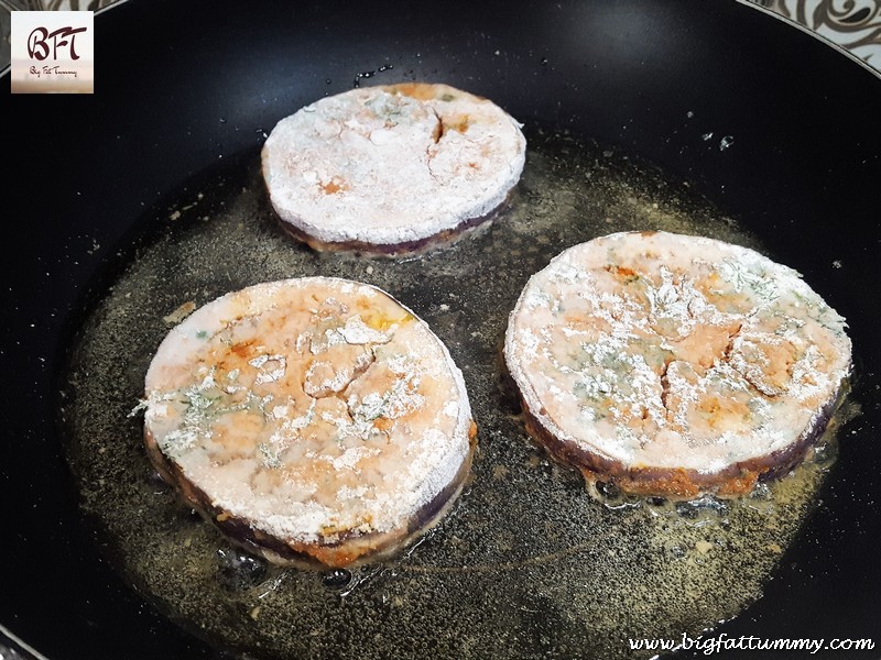 Preparation of Fried Brinjal Slices