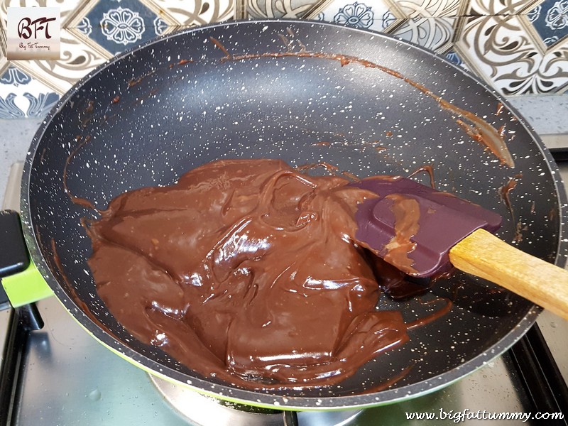 Making of Fruit Cake Chocolate Pops