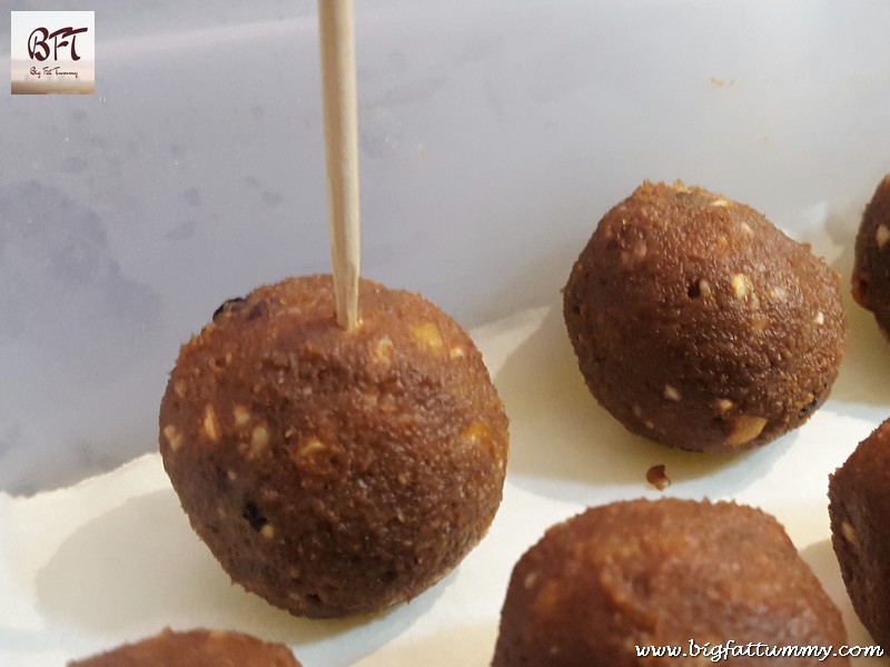 Making of Fruit Cake Chocolate Pops