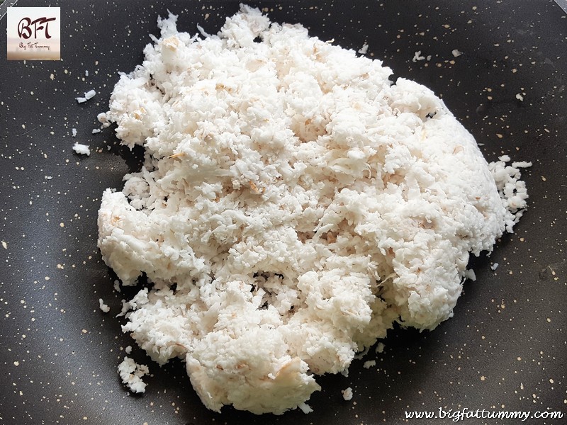 Making of Coconut Cashew nut Filling for pancakes
