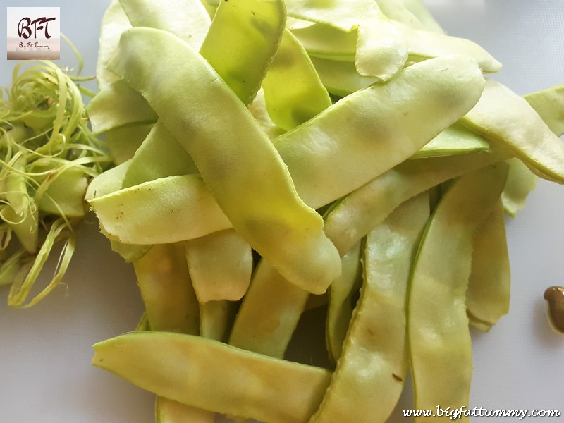 Preparation of Flat Bean Foogath (dry veg prep)