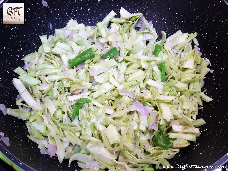 Preparation of Flat Bean Foogath (dry veg prep)