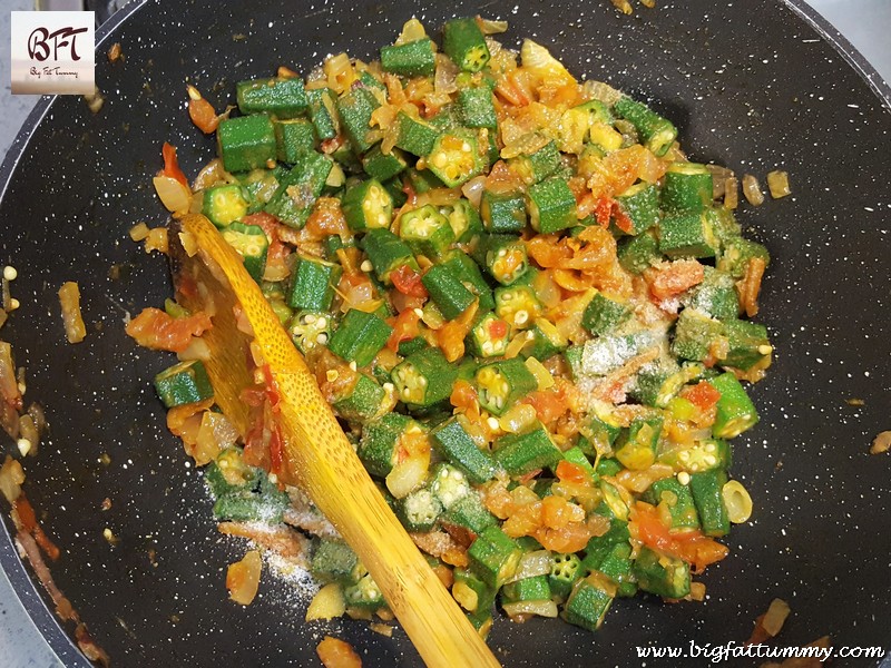 Preparation of Ladyfinger & Dry Prawns