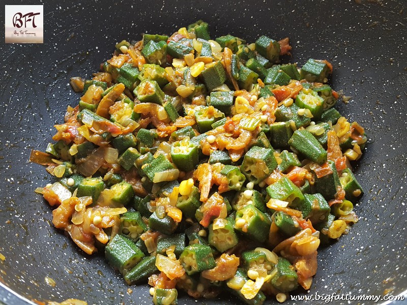 Preparation of Ladyfinger & Dry Prawns