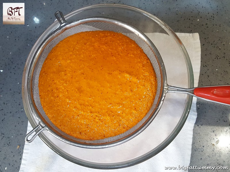 Preparation of Prawn and Crab Ros Curry