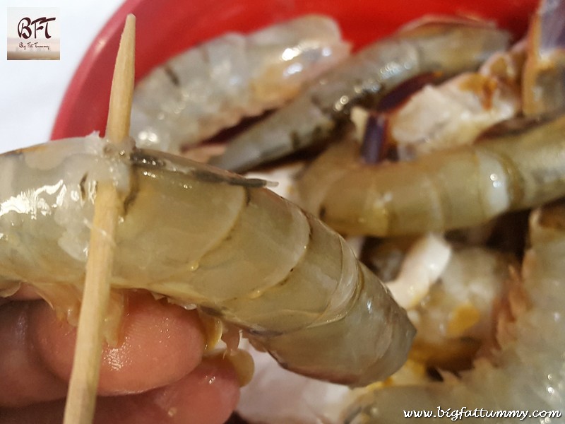 Preparation of Prawn and Crab Ros Curry