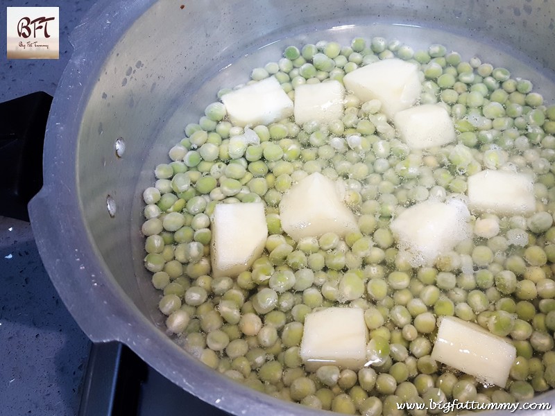 Preparation of Dry Green Pea Masala