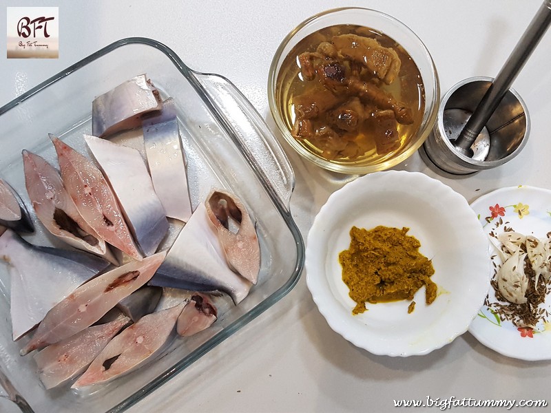 Preparation of Pomfret Jeerem Meerem (Goan curry without coconut)