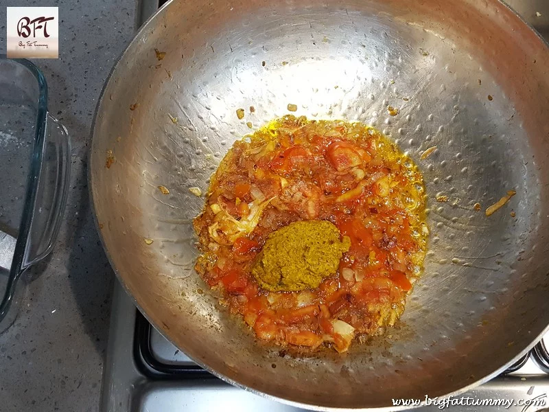 Preparation of Pomfret Jeerem Meerem (Goan curry without coconut)