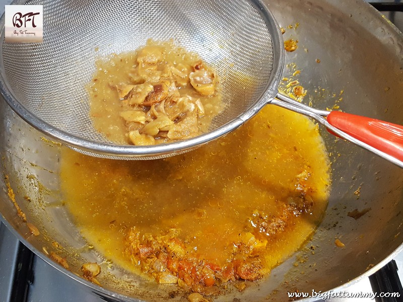 Preparation of Pomfret Jeerem Meerem (Goan curry without coconut)