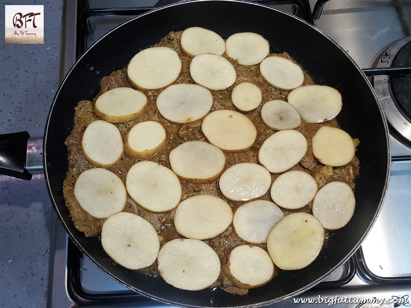 Preparation of Onion Beef / Bifes de Cebolada