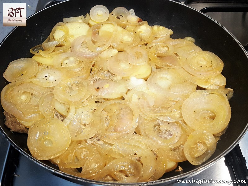 Preparation of Onion Beef / Bifes de Cebolada