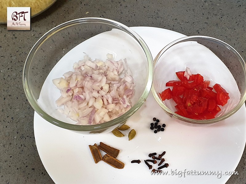 Preparation of Goan Pressure Cooker Pea Pulao