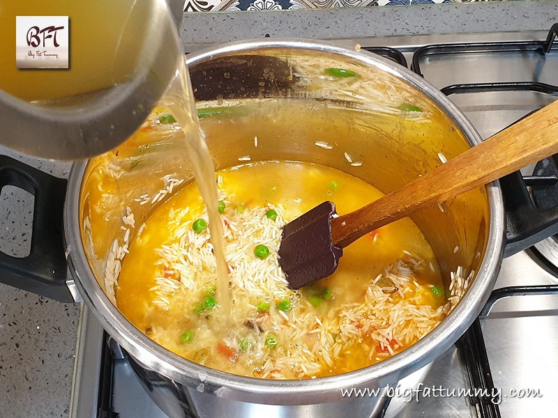 Preparation of Goan Pressure Cooker Pea Pulao