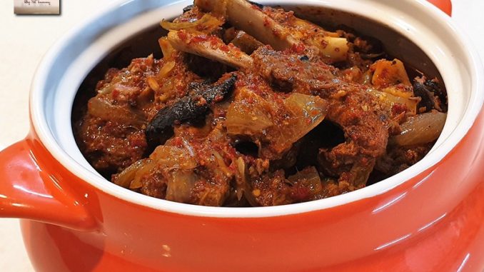 Pork Aad Maas 05 Pork Aad Maas (pork bone meat)