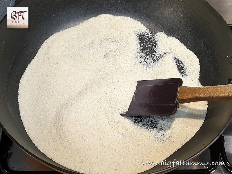 Preparation of Rawa Laddu