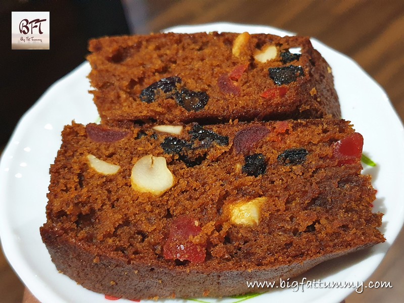 Non-alcoholic Plum Cake